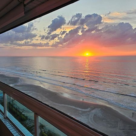 Apartamento Frente Mar Pe Na Areia Прая-Гранди Экстерьер фото